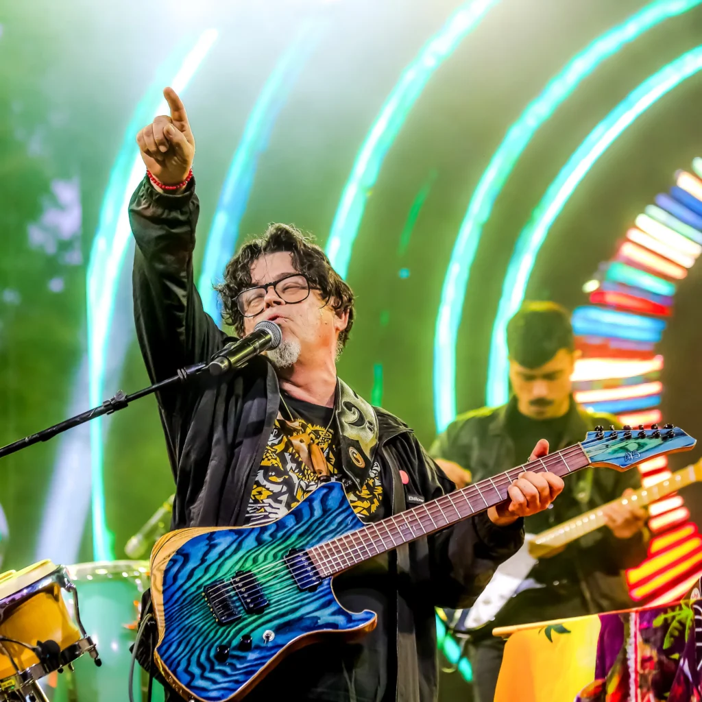 Joe Vasconcellos 30 años de Toque: Gira y Conciertos