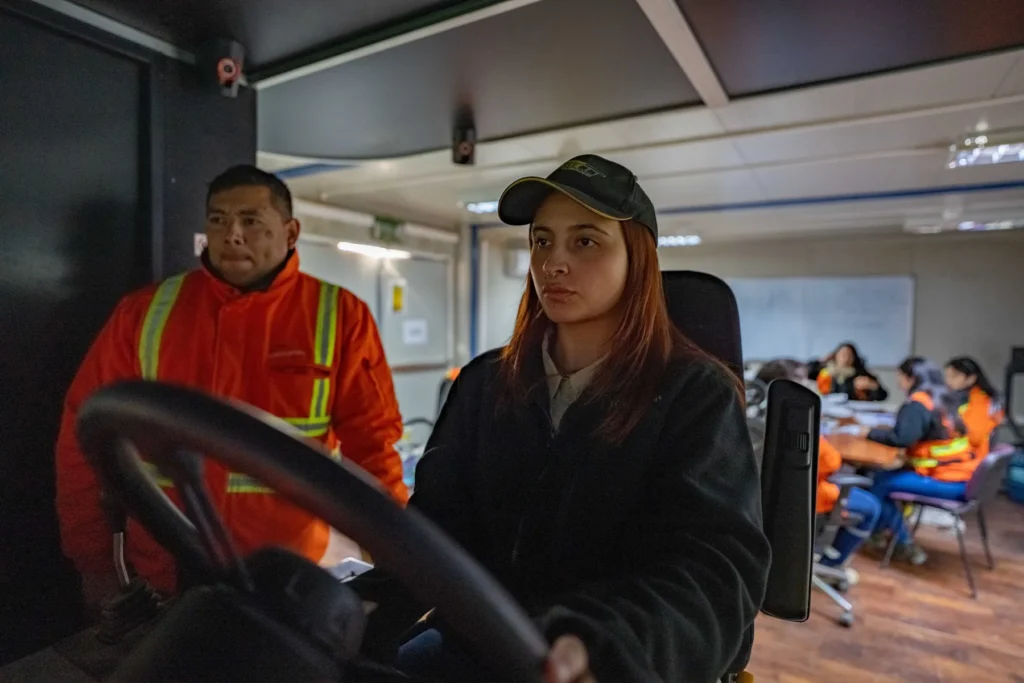 Mujeres en minería: Un paso hacia la equidad de género