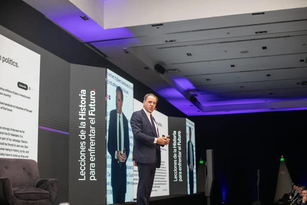 Conferencia Anual de Bci: Niall Ferguson y Lecciones Clave