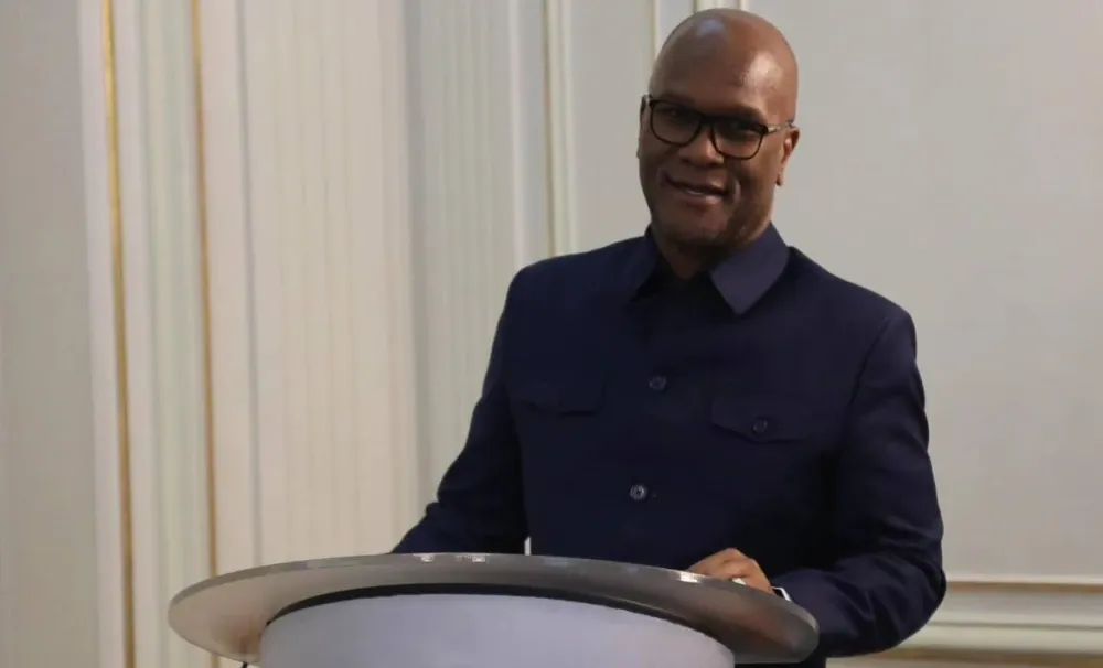 Nkosinathi Mthethwa: embajador sudafricano en Francia muere