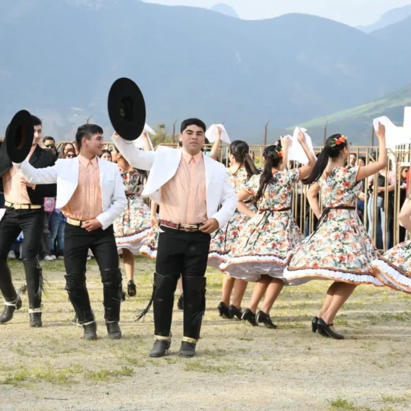Gala Folclórica La Calera: Un Evento Cultural Imperdible