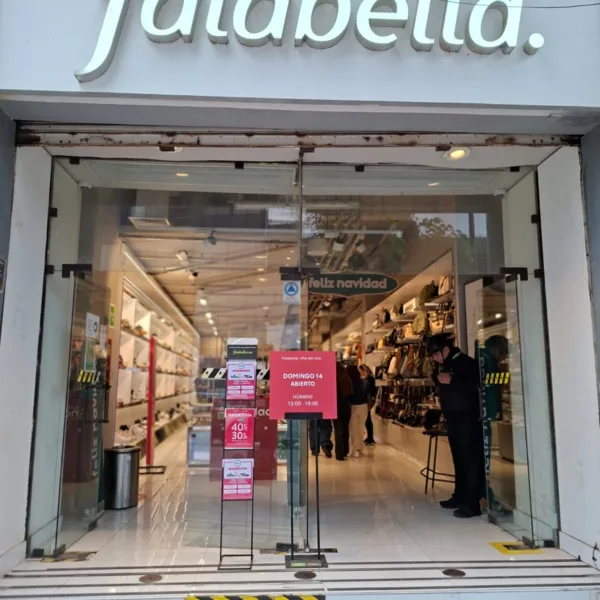 Tiendas Falabella Valparaíso abrirán en horario especial