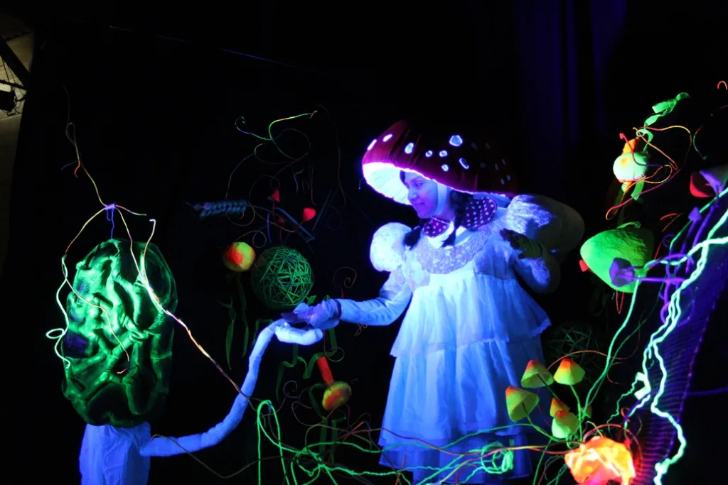 La Reina Fungi: Un Espectáculo Familiar en Valparaíso