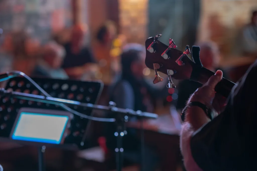 Circuitos Musicales en Valparaíso: ¿Qué Revela el Estudio de la PUCV?
