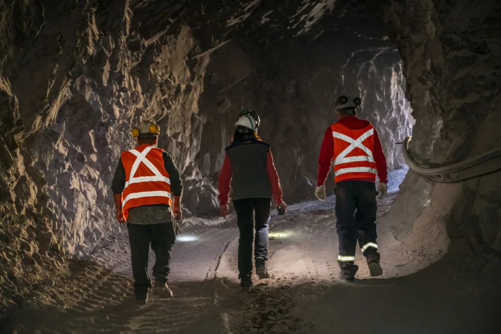 Pequeños productores mineros: Cambios que transforman su futuro