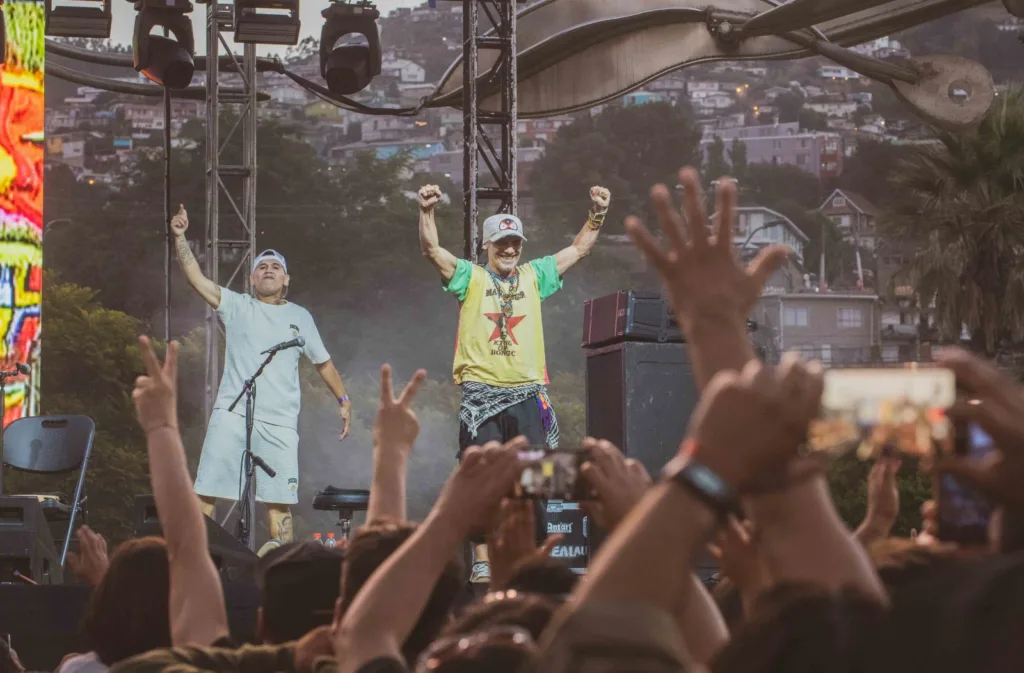 Concierto de Manu Chao en Valparaíso: Un espectáculo inolvidable