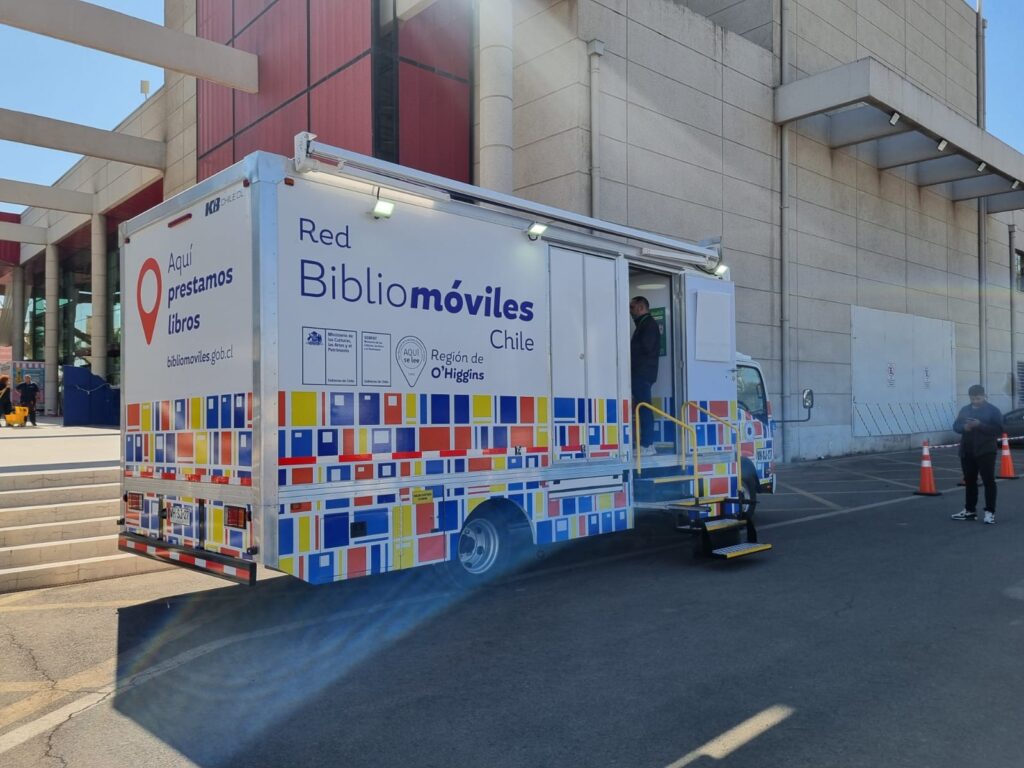 Bibliomóvil Regional: Una nueva era para la lectura en O’Higgins