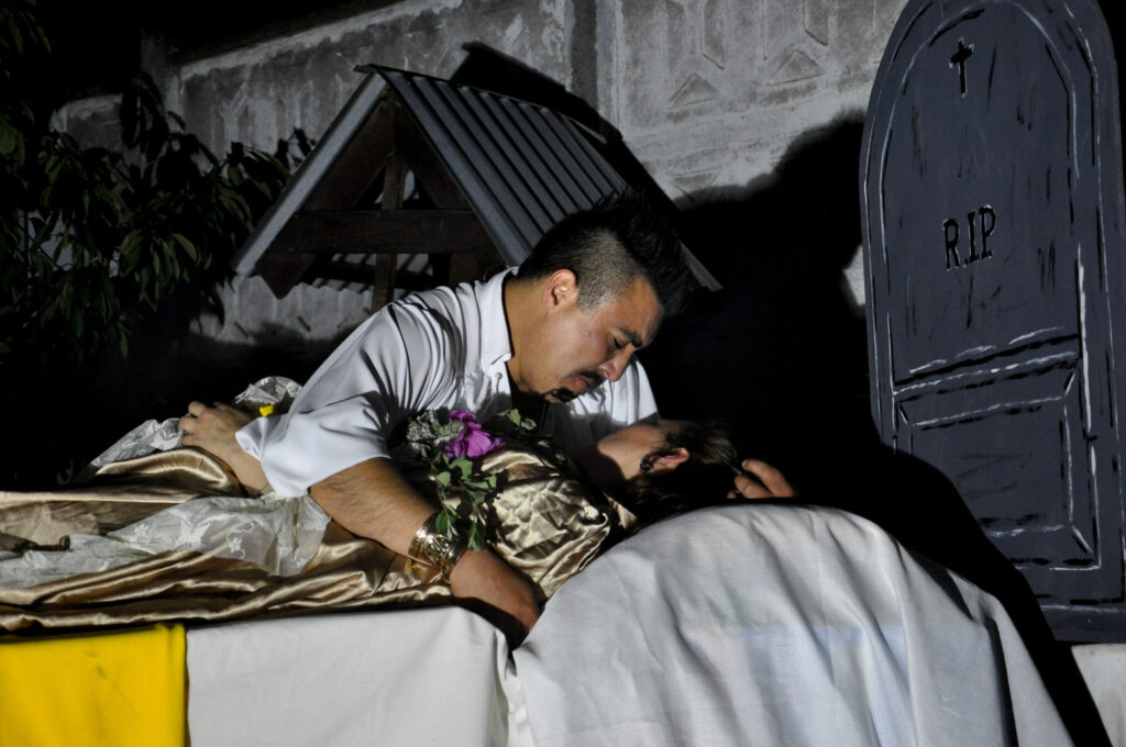 Obra inmersiva Mascarada: Una experiencia única que transforma la literatura