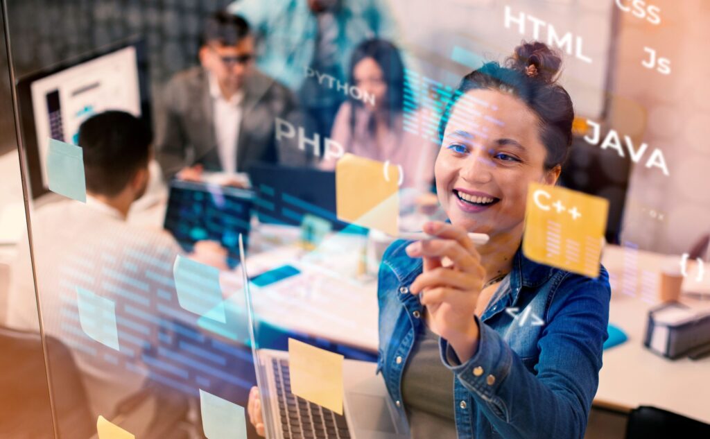 Talento TI: ¿Cómo Atraer y Retener a los Mejores Profesionales?