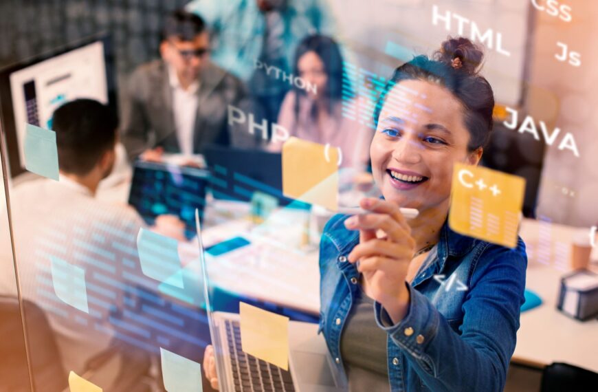 Talento TI: ¿Cómo Atraer y Retener a los Mejores Profesionales?