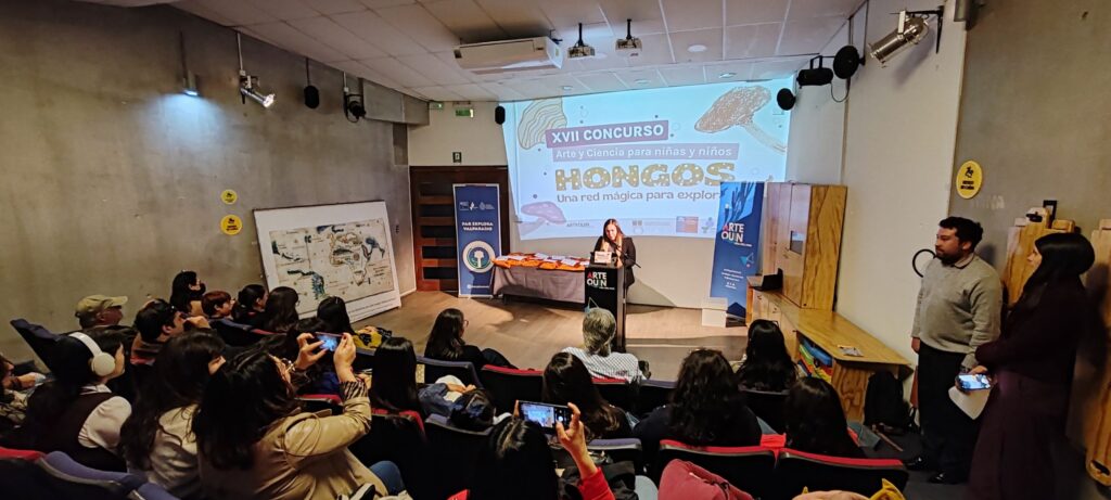 Concurso de Arte y Ciencia: Celebrando la Creatividad Infantil en Valparaíso