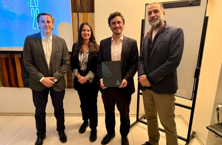 Desalación Chile: Iniciativas para Modernizar Permisos Hídricos
