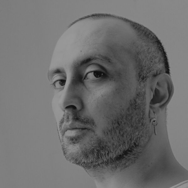 Disco Hiberno: El Enigma Musical de Fernando Mena en Invierno