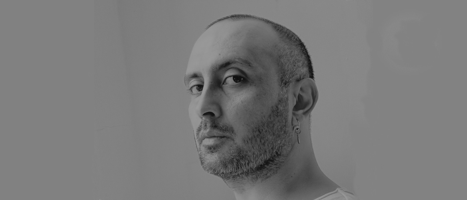 Disco Hiberno: El Enigma Musical de Fernando Mena en Invierno
