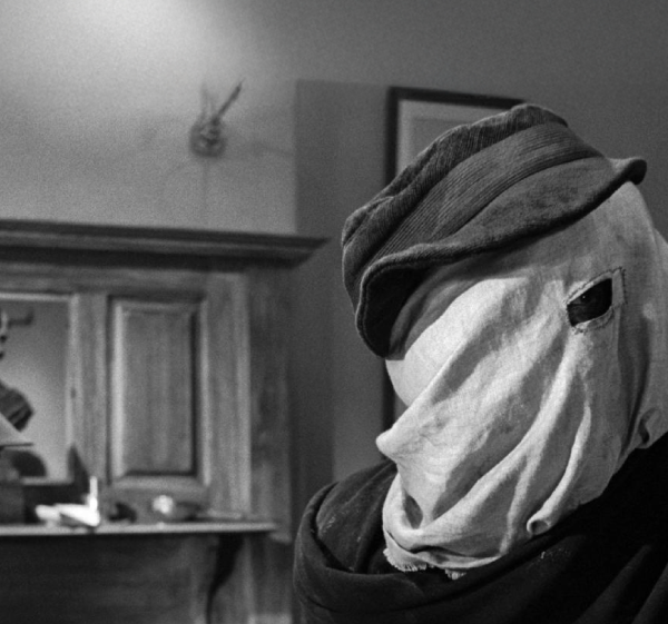 El Hombre Elefante: Reflexiones sobre la Dignidad Humana en el Cine