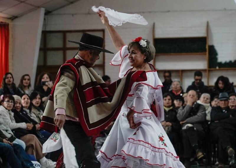 Campeonato Comunal de Cueca del Adulto Mayor: Triunfan en Villa Alemana