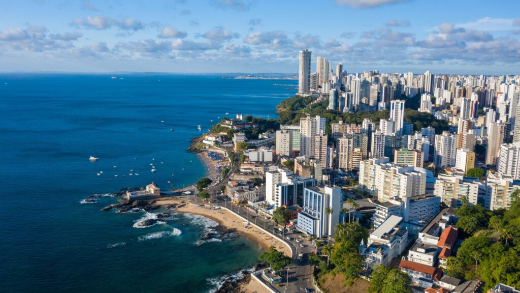Nueva Ruta Salvador Santiago: Conectando Brasil y Chile Más Rápido