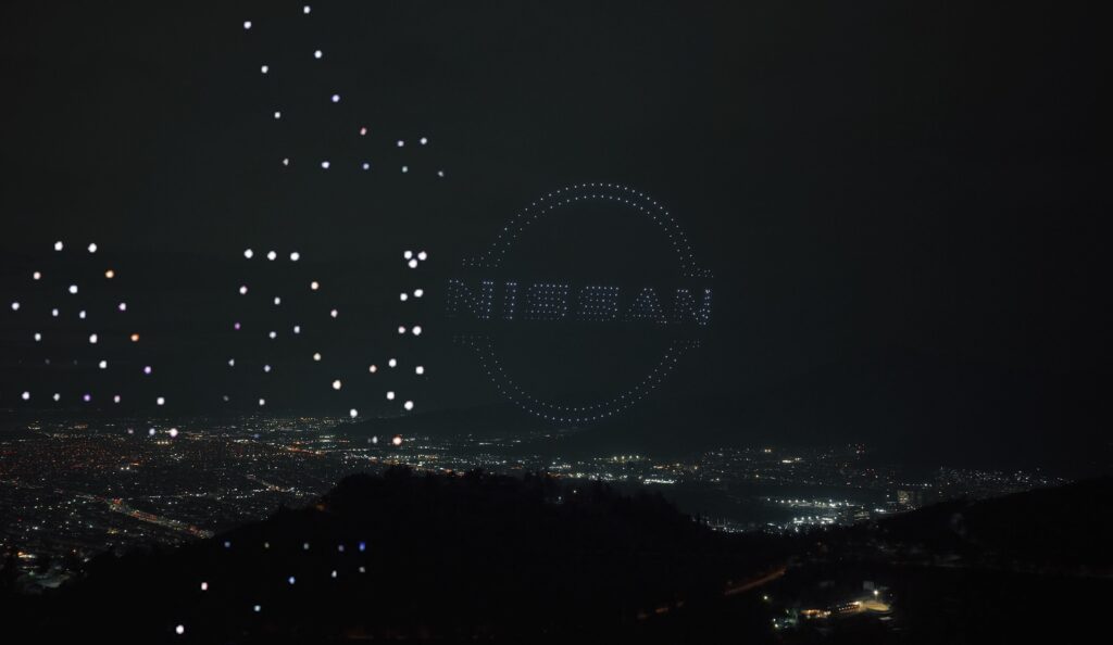 Espectáculo de Drones: El Asombroso Show de Nissan en Santiago
