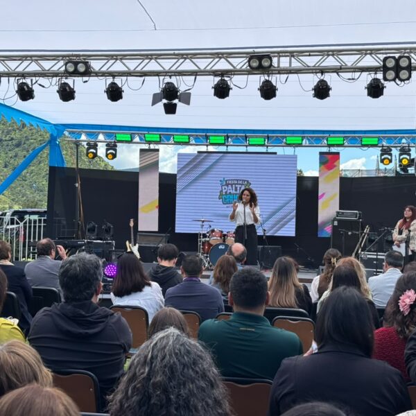 Fiesta de la Palta Crucina: Un Homenaje Emotivo y Celebración Familiar