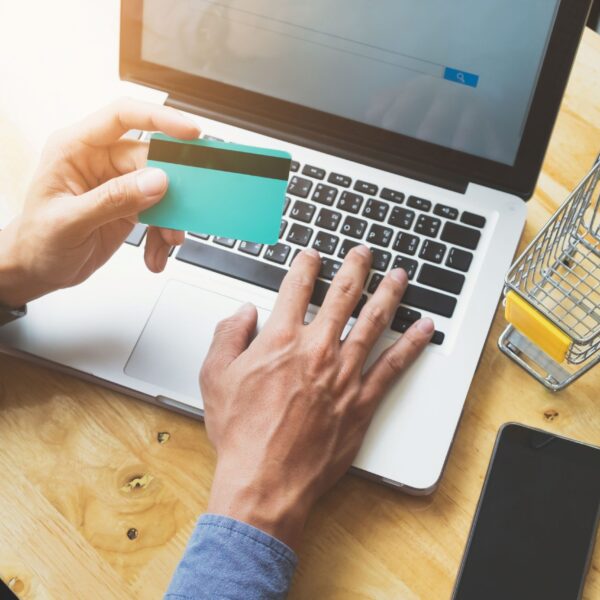 Seguridad en Compras Online: Cómo Protegerse este Cyber Monday
